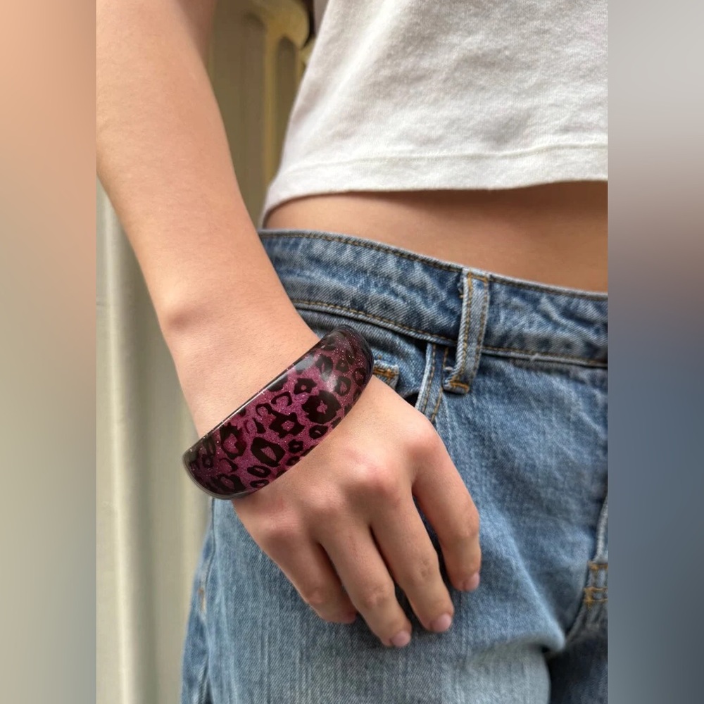 Brandy melville Purple Leopard rigid  bracelet